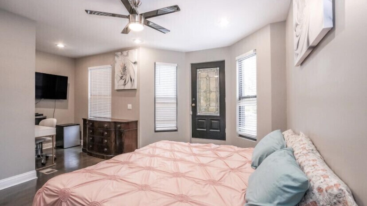 Photo of Bedroom in South Shore