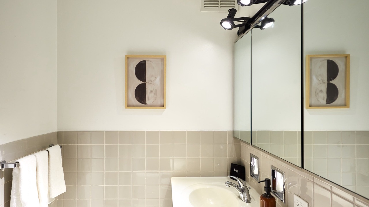 Photo of Bathroom in Streeterville