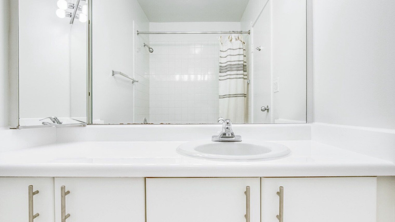 Photo of Bathroom in Streeterville