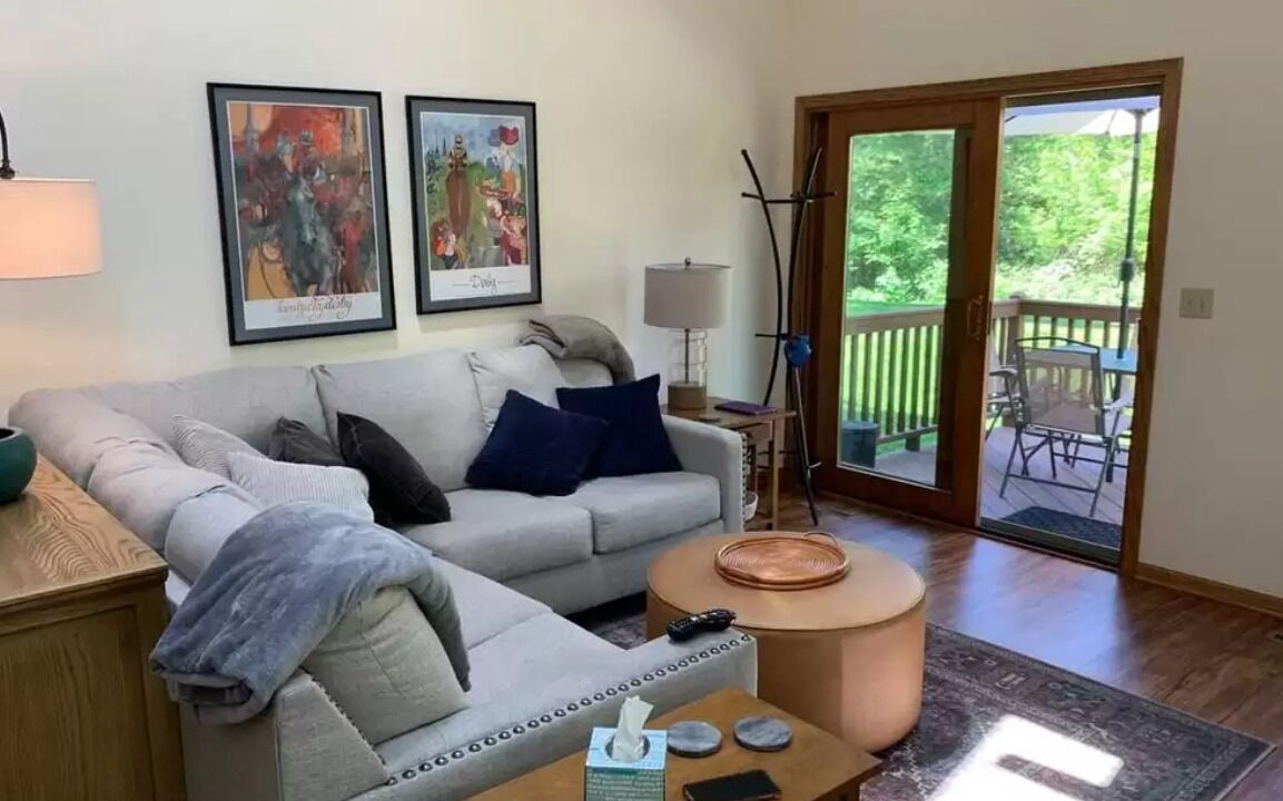 Photo of Livingroom in The Galena Territory