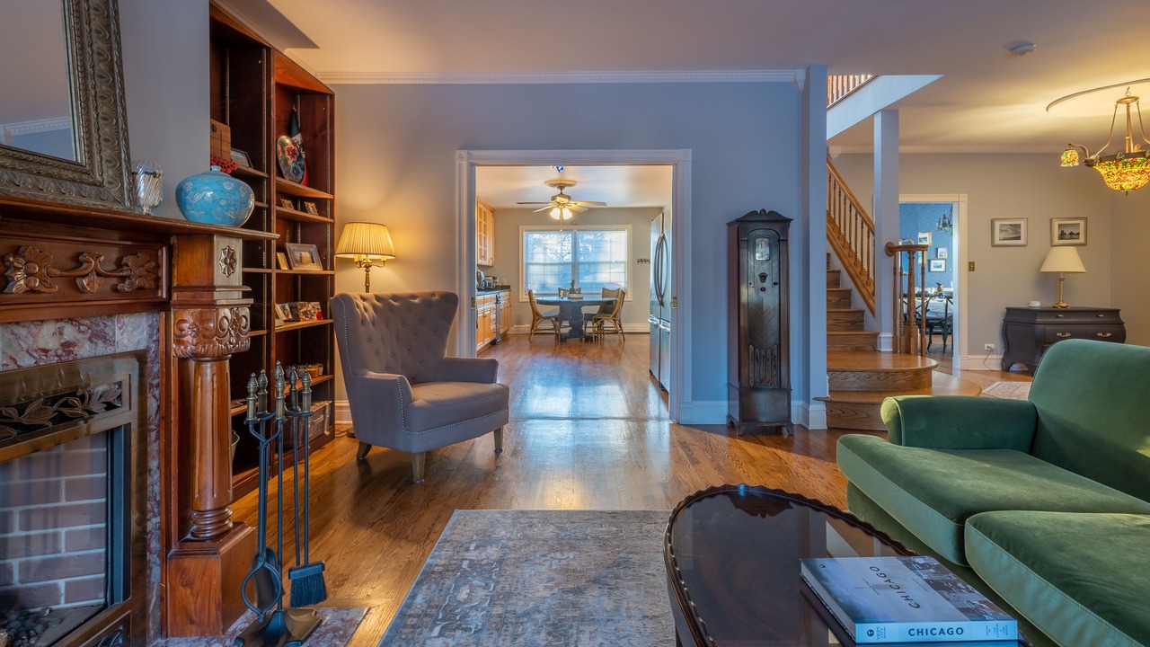 Photo of Livingroom in Oak Park
