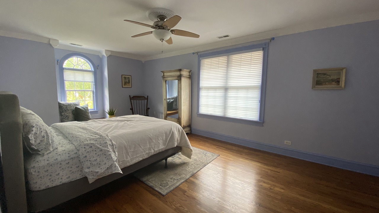 Photo of Bedroom in Oak Park