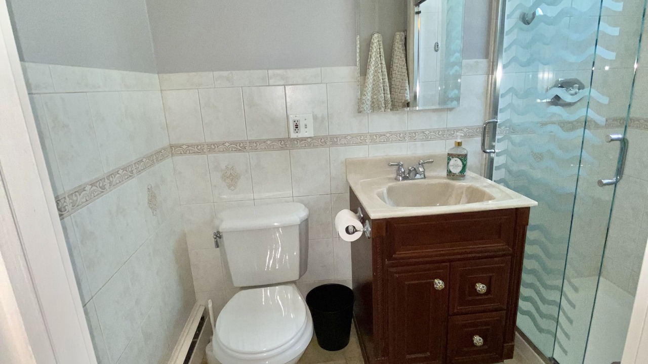 Photo of Bathroom in Oak Park