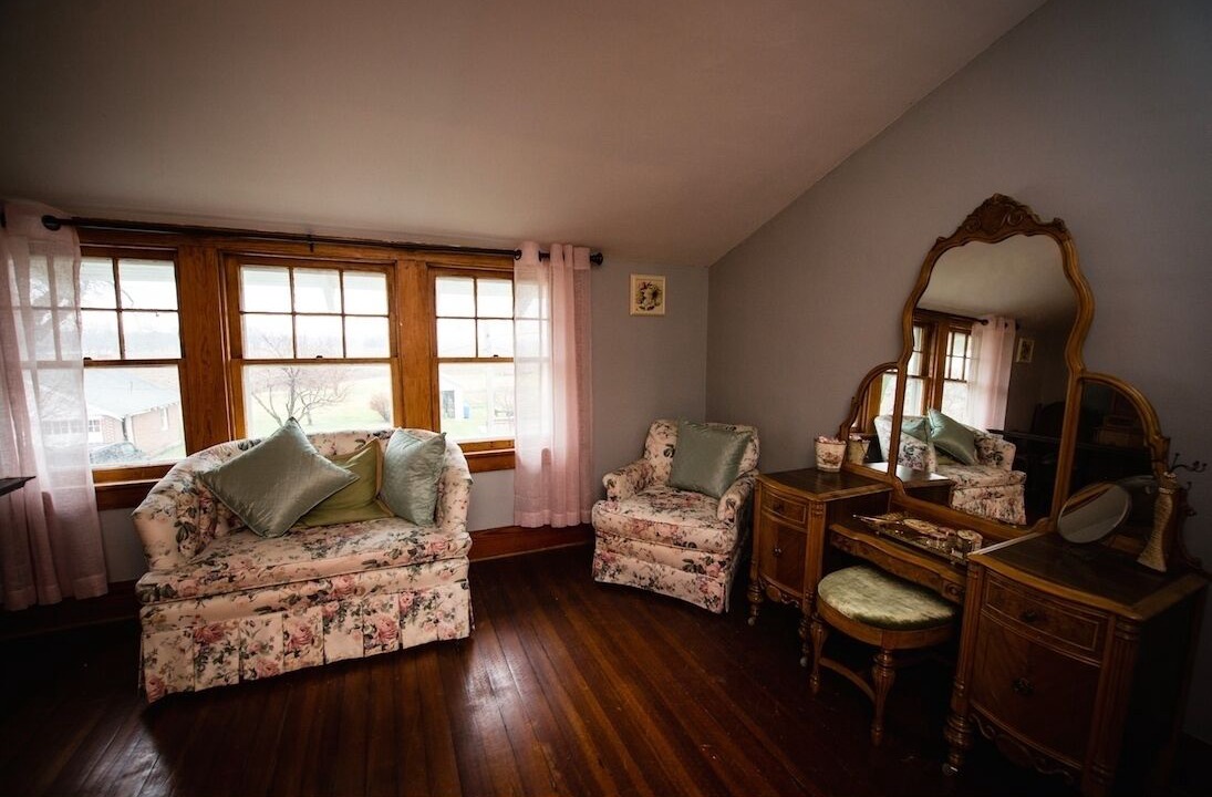 Photo of Livingroom in Galt