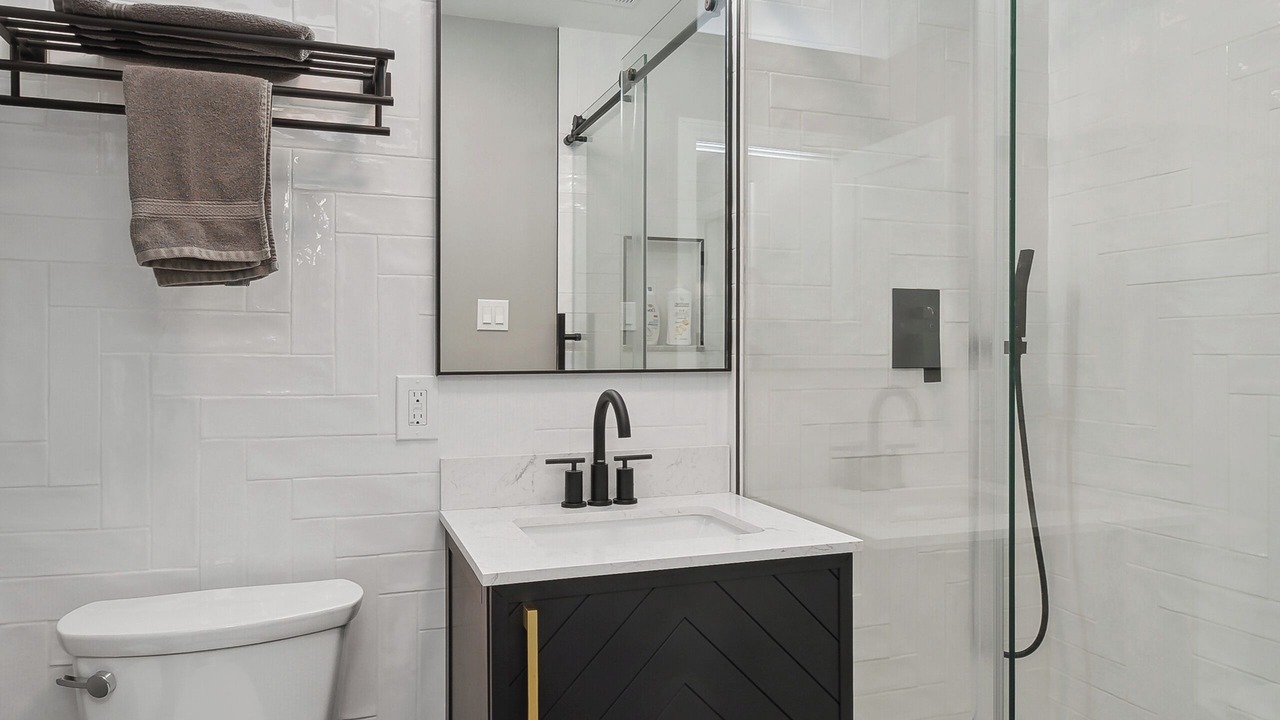 Photo of Bathroom in Near North Side