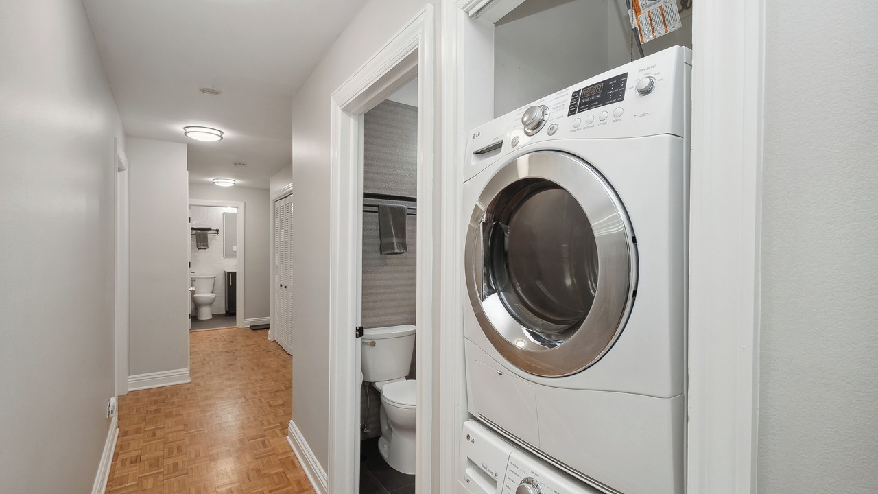Photo of Bathroom in Near North Side