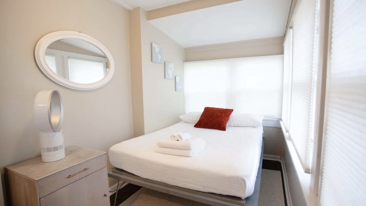 Photo of Bedroom in Forest Park