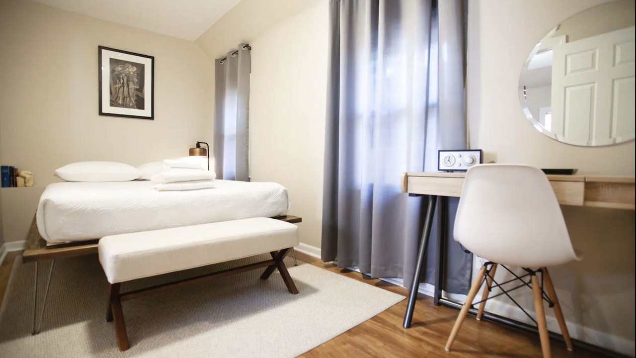 Photo of Bedroom in Forest Park