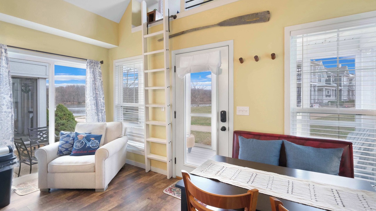 Photo of Livingroom in Ottawa