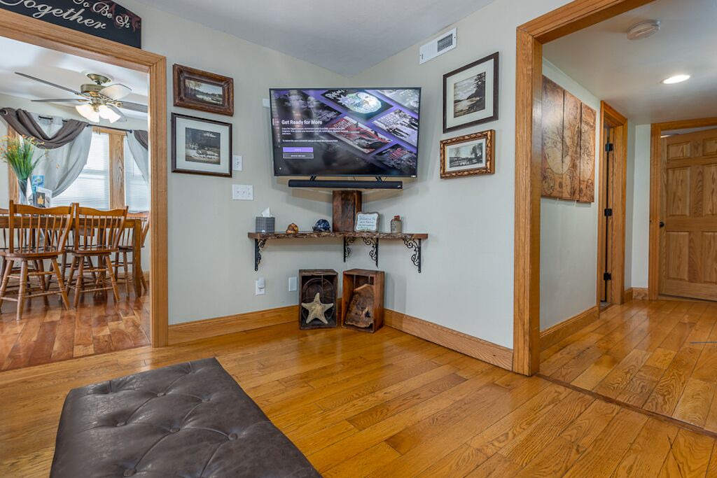 Photo of Livingroom in East Dubuque