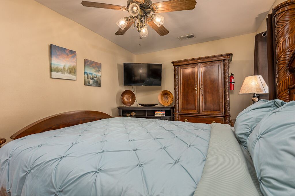 Photo of Bedroom in East Dubuque