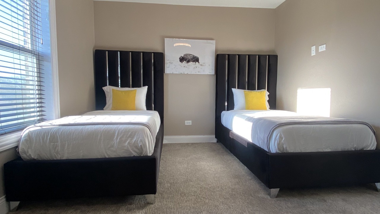 Photo of Bedroom in Burbank