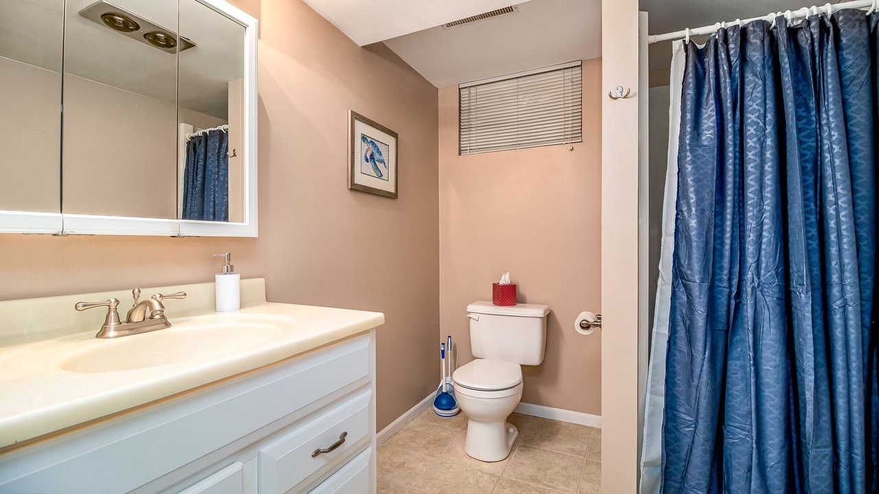 Photo of Bathroom in Elgin