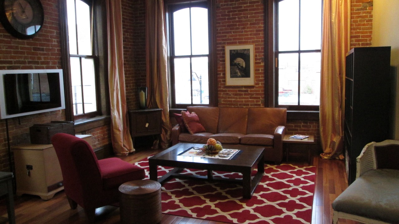 Photo of Livingroom in Belleville