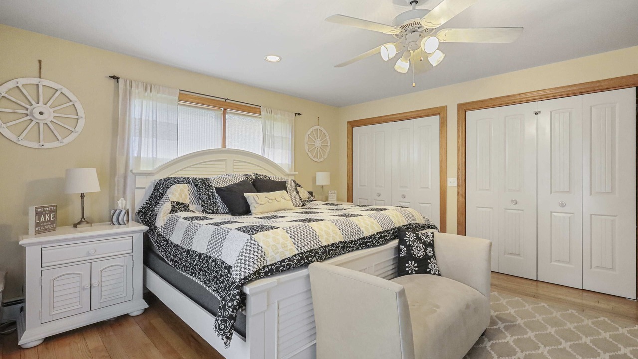 Photo of Bedroom in McHenry
