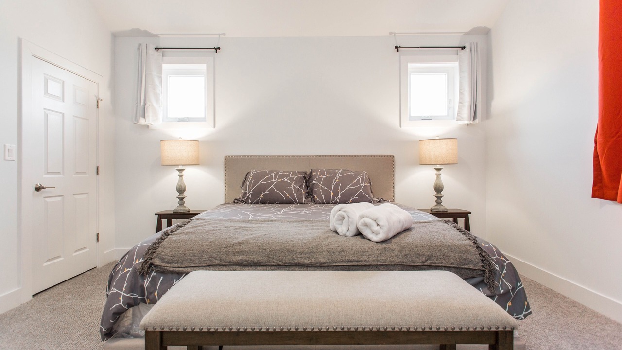 Photo of Bedroom in Albany Park