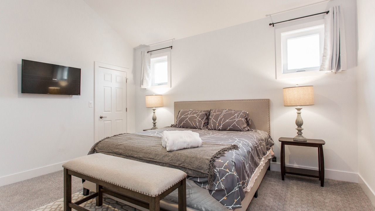 Photo of Bedroom in Albany Park