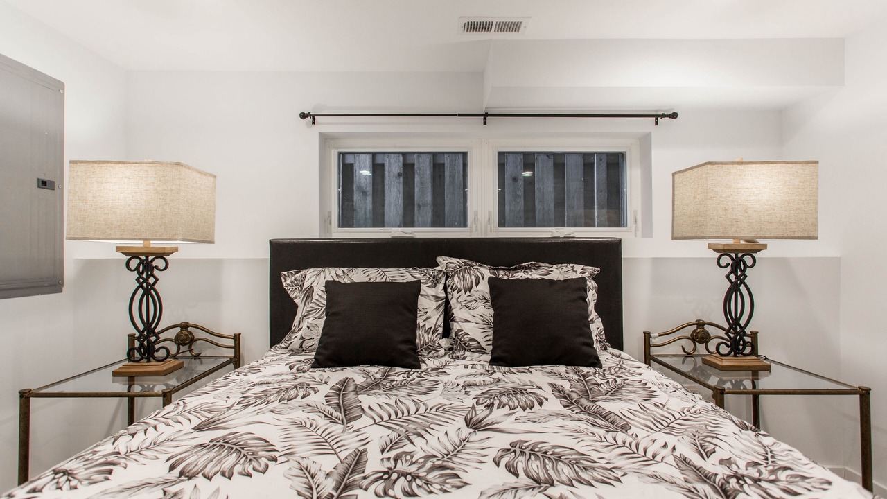 Photo of Bedroom in Albany Park