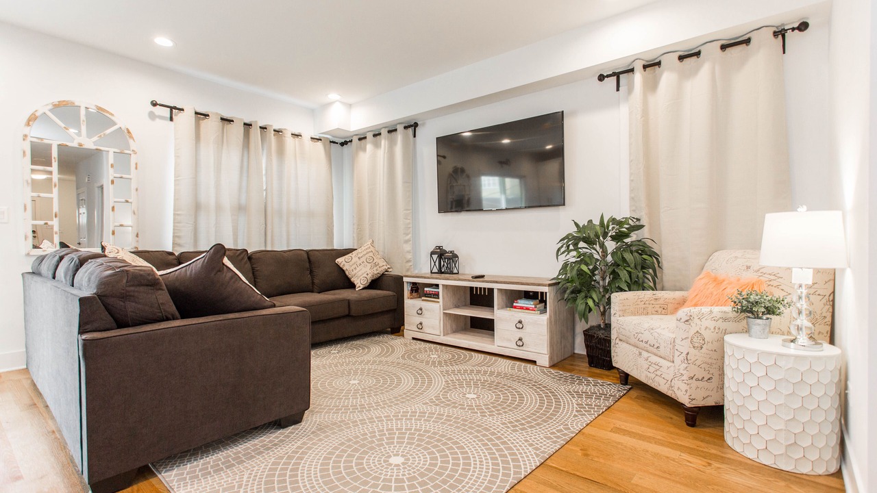 Photo of Livingroom in Albany Park
