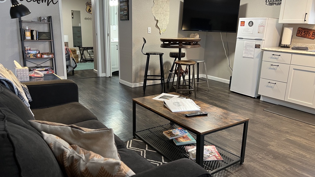 Photo of Livingroom in Litchfield