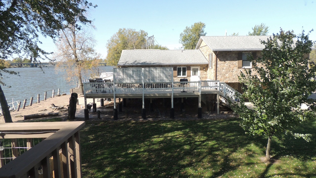 Photo of Patio Balcony in Quad Cities