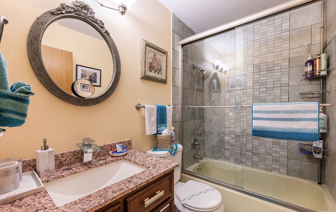 Photo of Bathroom in Hoffman Estates