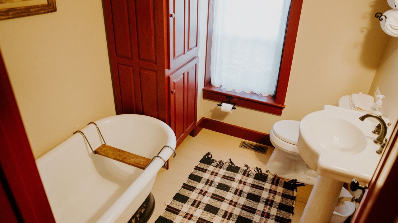 Photo of Bathroom in Nauvoo