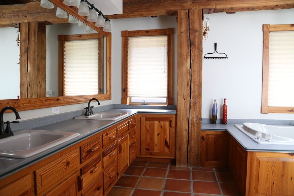 Photo of Bathroom in Elizabeth