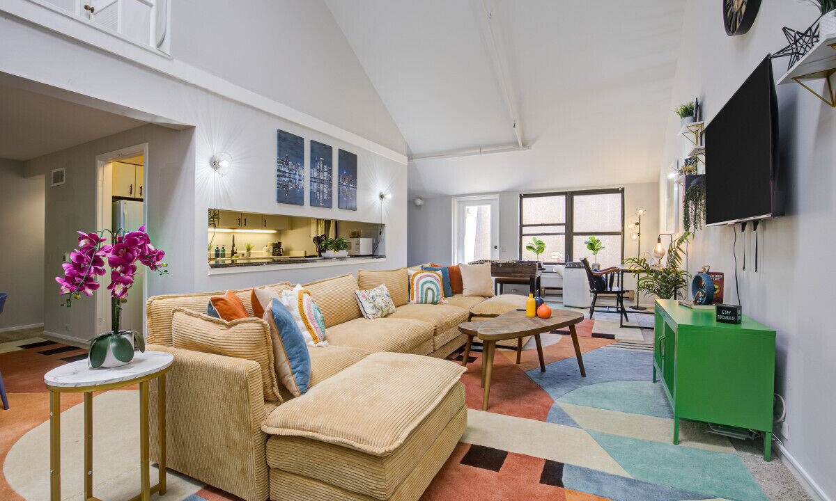Photo of Livingroom in Printers Row