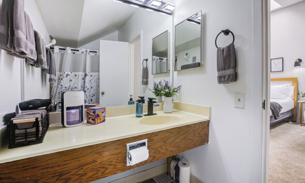Photo of Bathroom in Printers Row