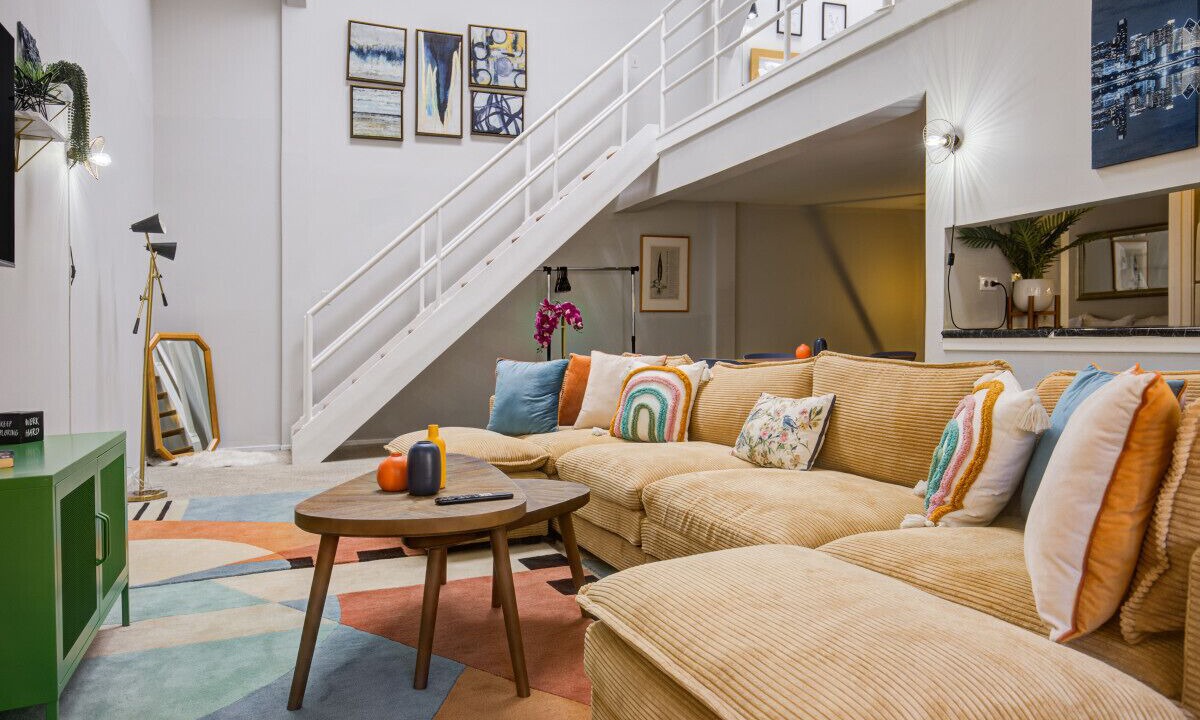 Photo of Livingroom in Printers Row