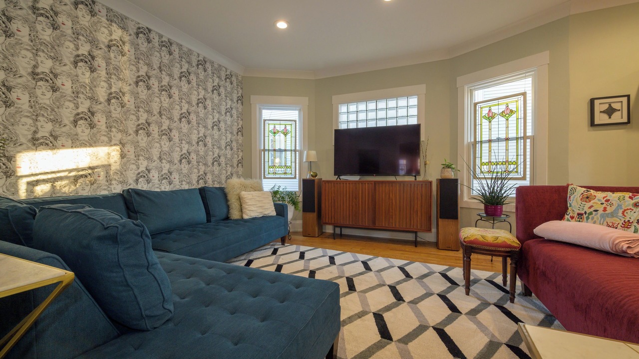 Photo of Livingroom in Old Irving Park