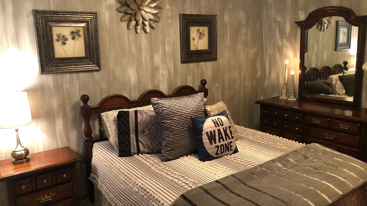 Photo of Bedroom in Murphysboro