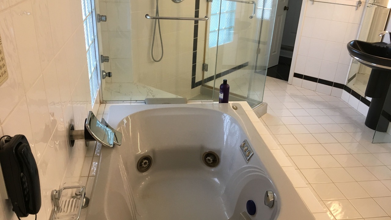 Photo of Bathroom in Kildeer