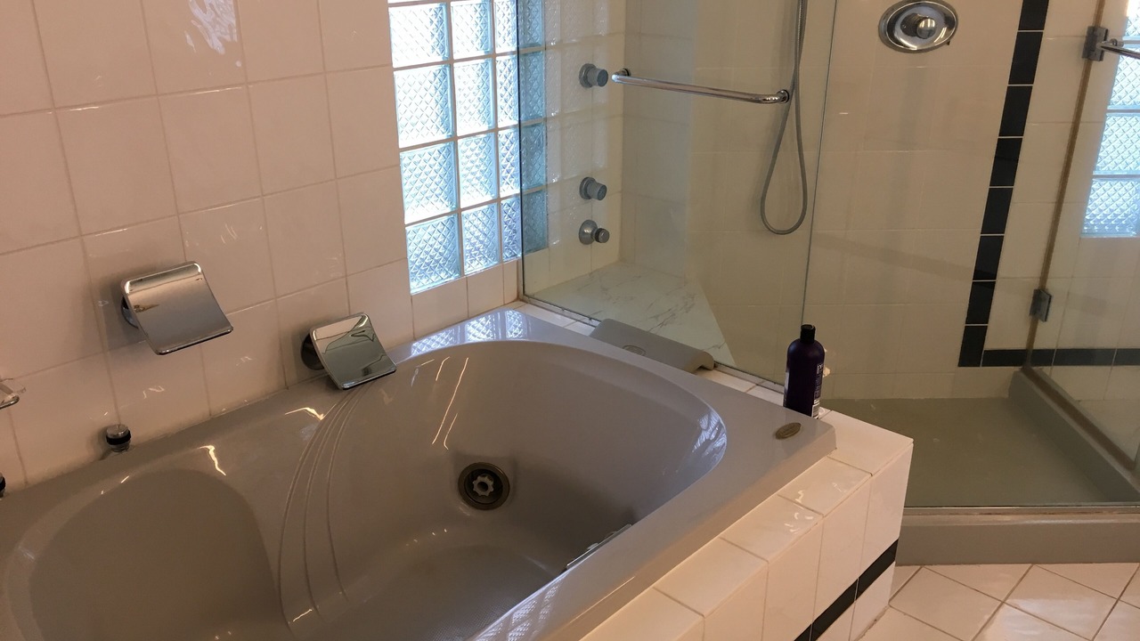 Photo of Bathroom in Kildeer