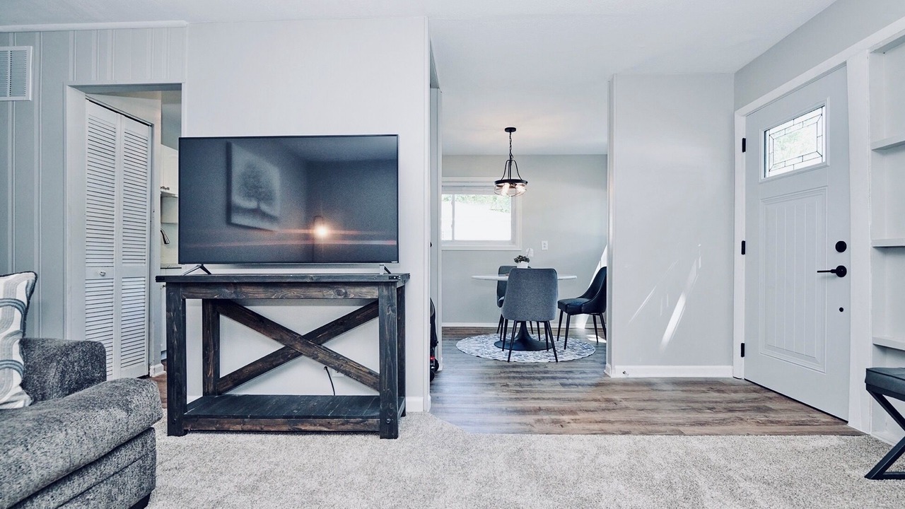Photo of Livingroom in Streamwood