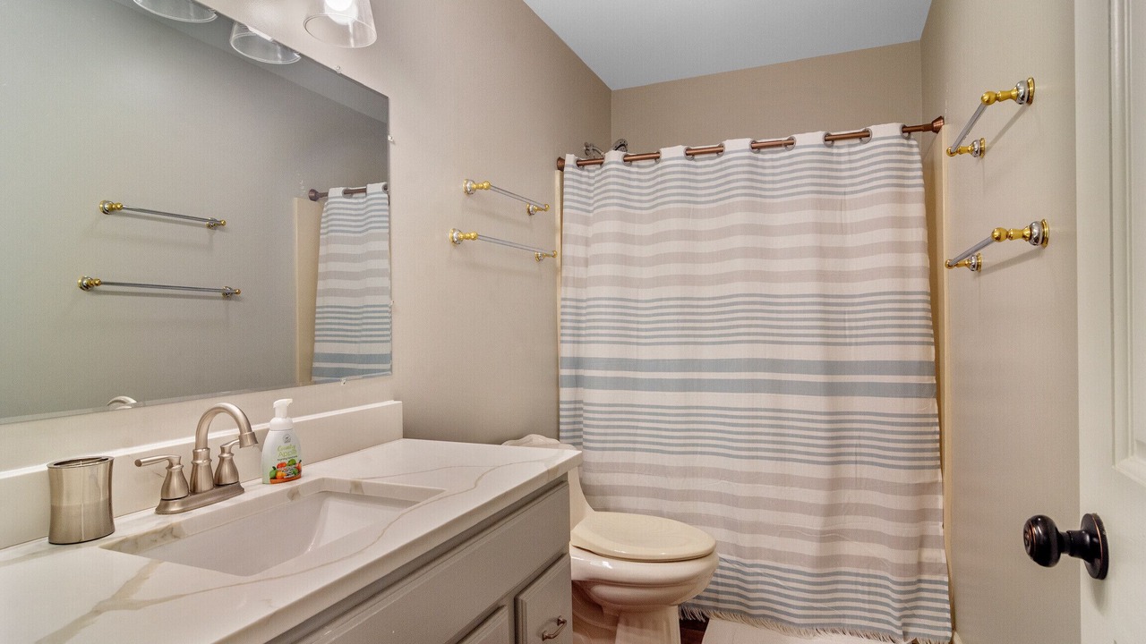 Photo of Bathroom in Fox Lake