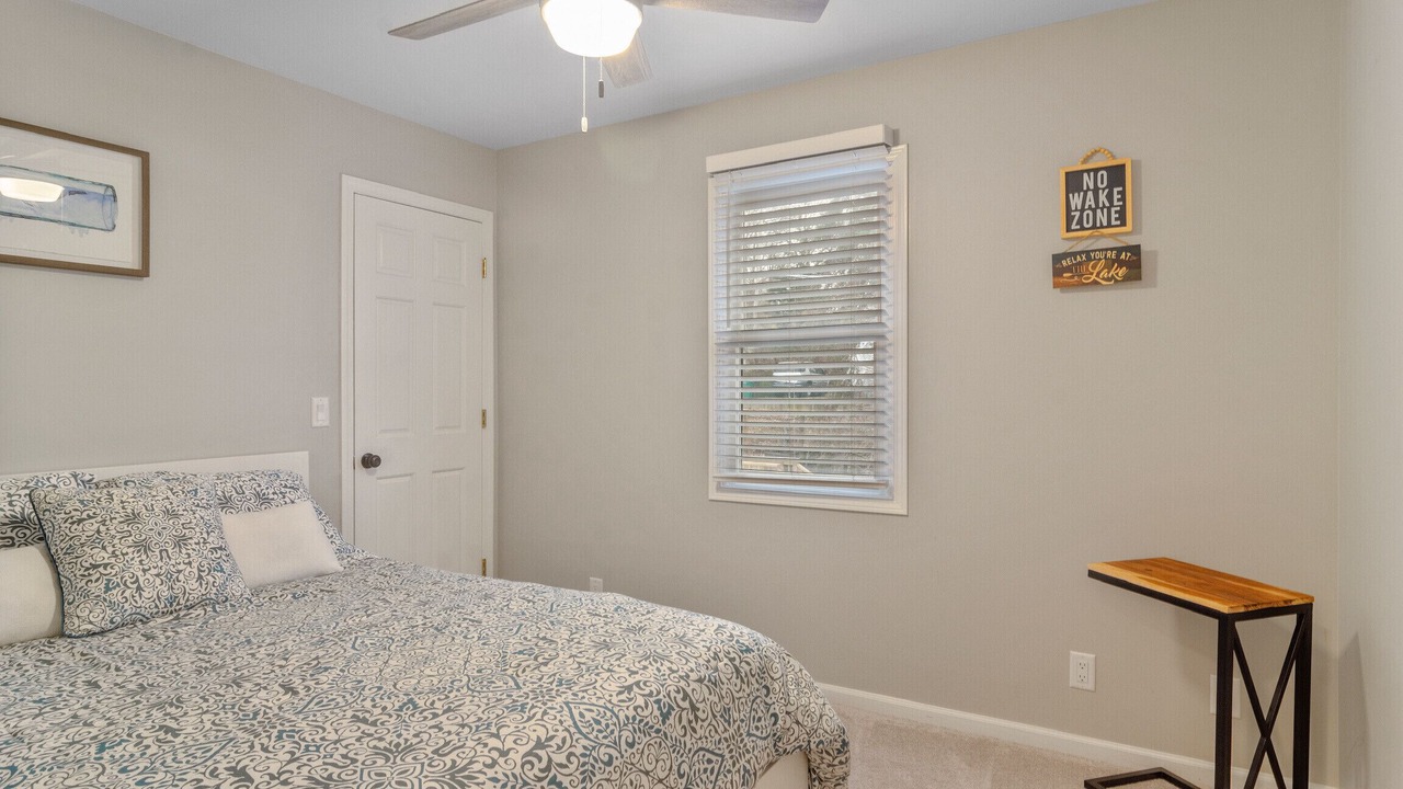 Photo of Bedroom in Fox Lake