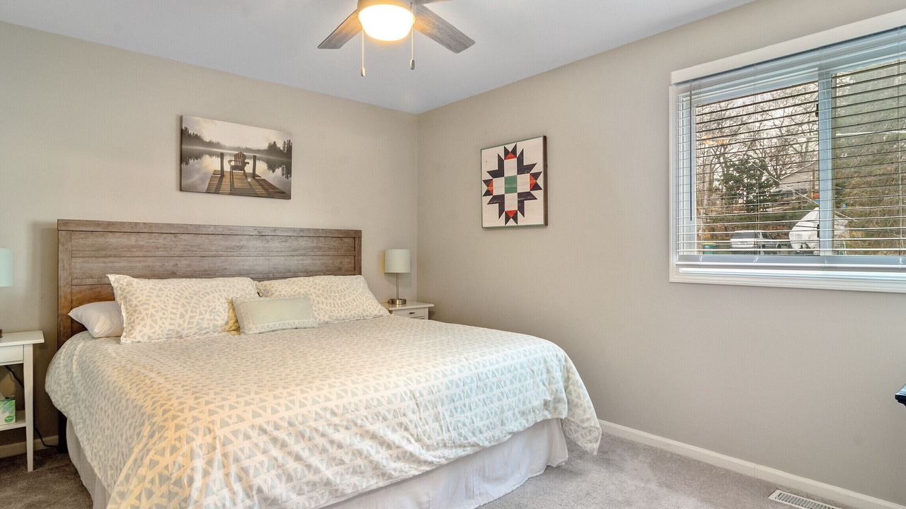 Photo of Bedroom in Fox Lake