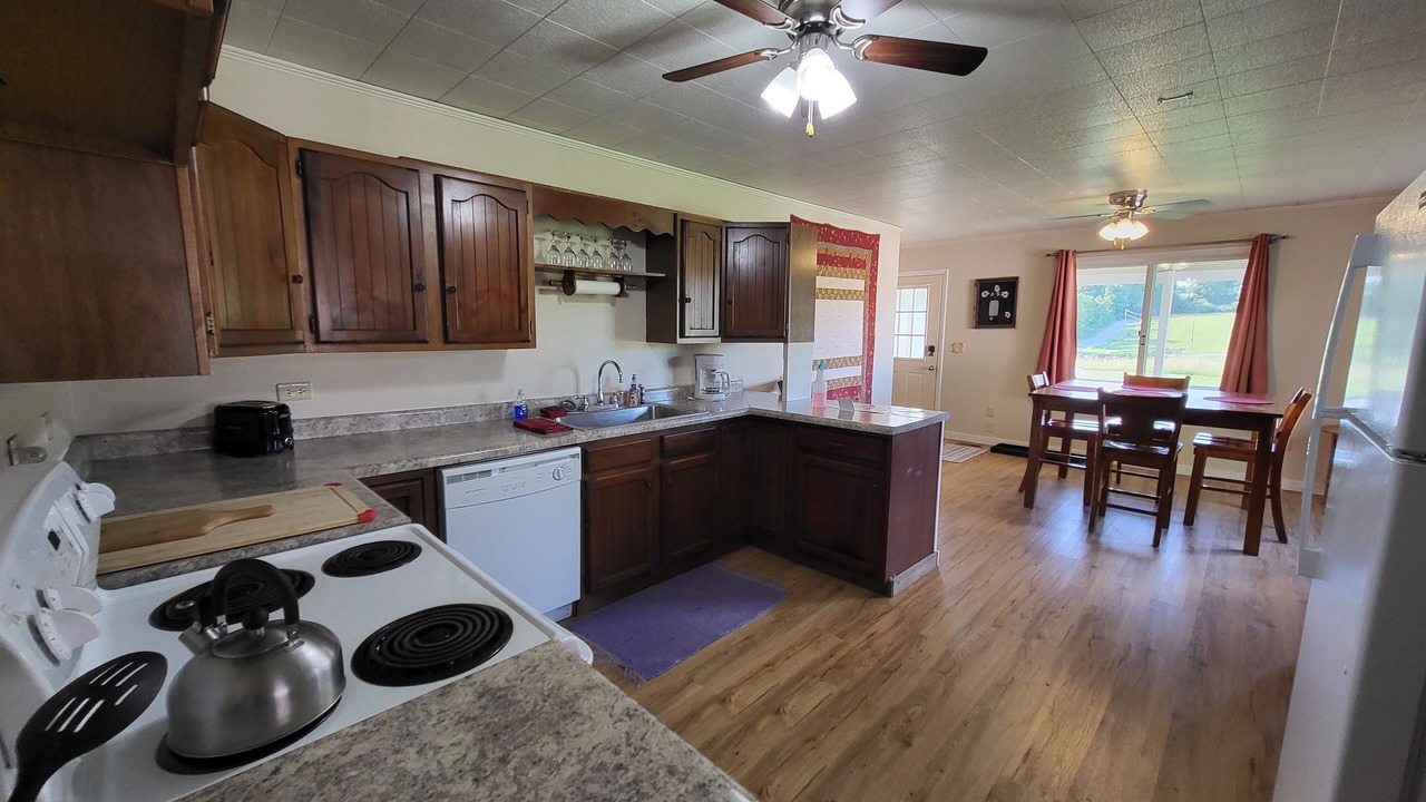 Photo of Kitchen in Hardin County