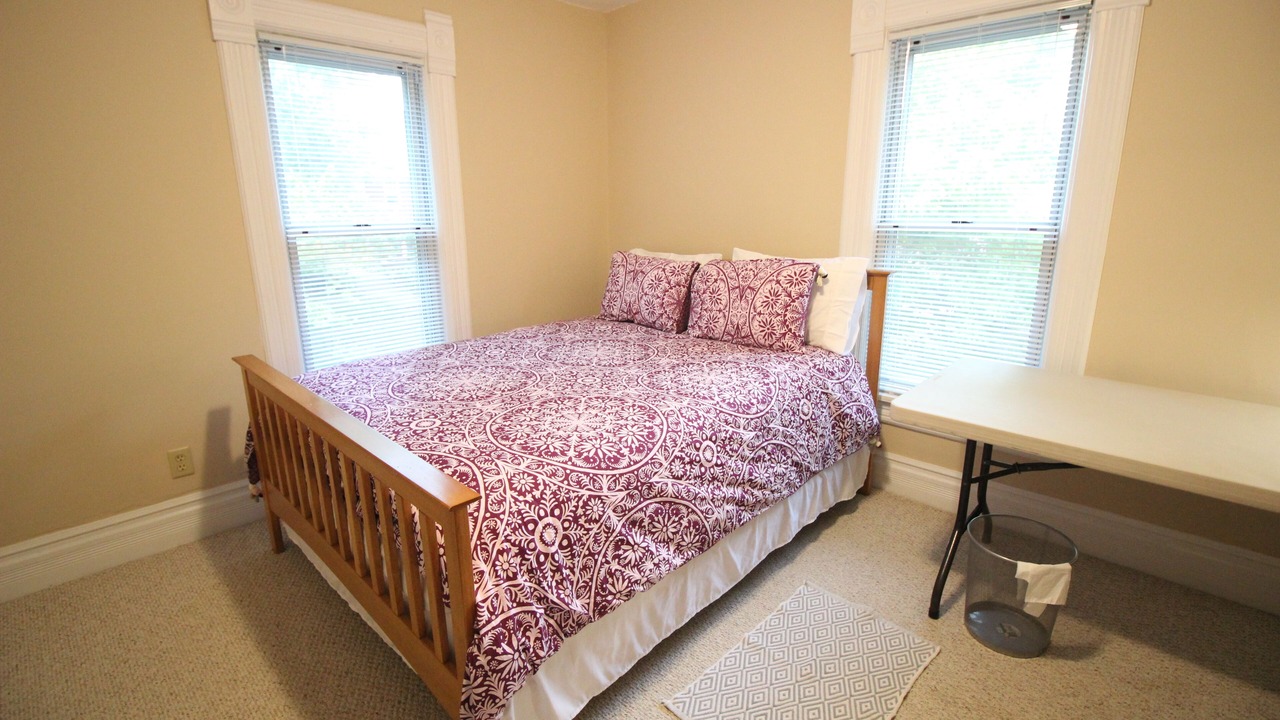 Photo of Bedroom in Urbana