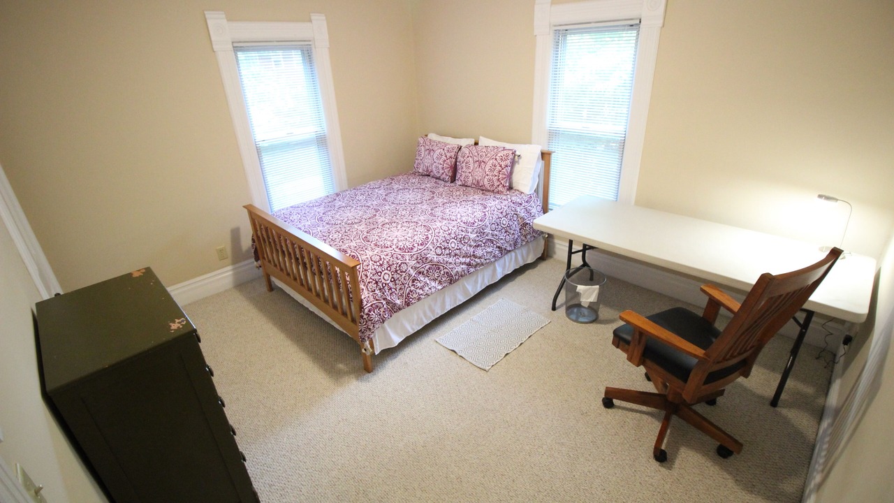 Photo of Bedroom in Urbana