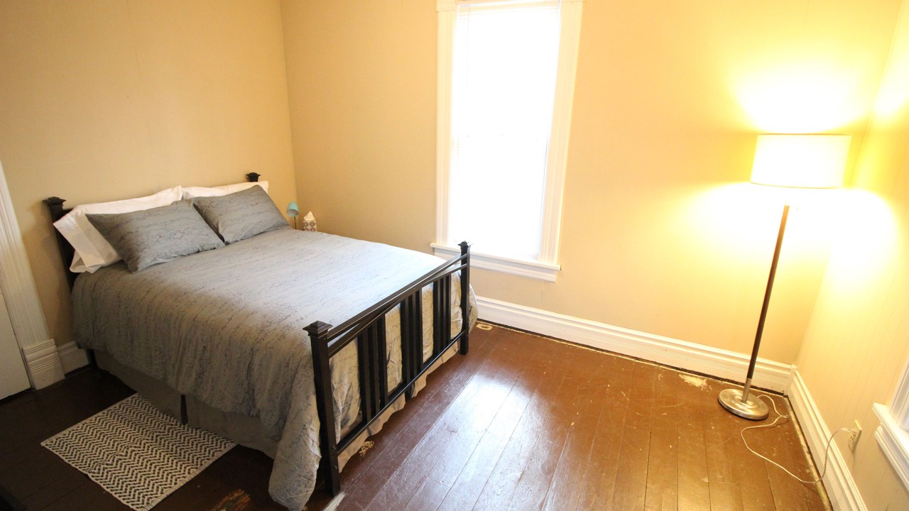 Photo of Bedroom in Urbana