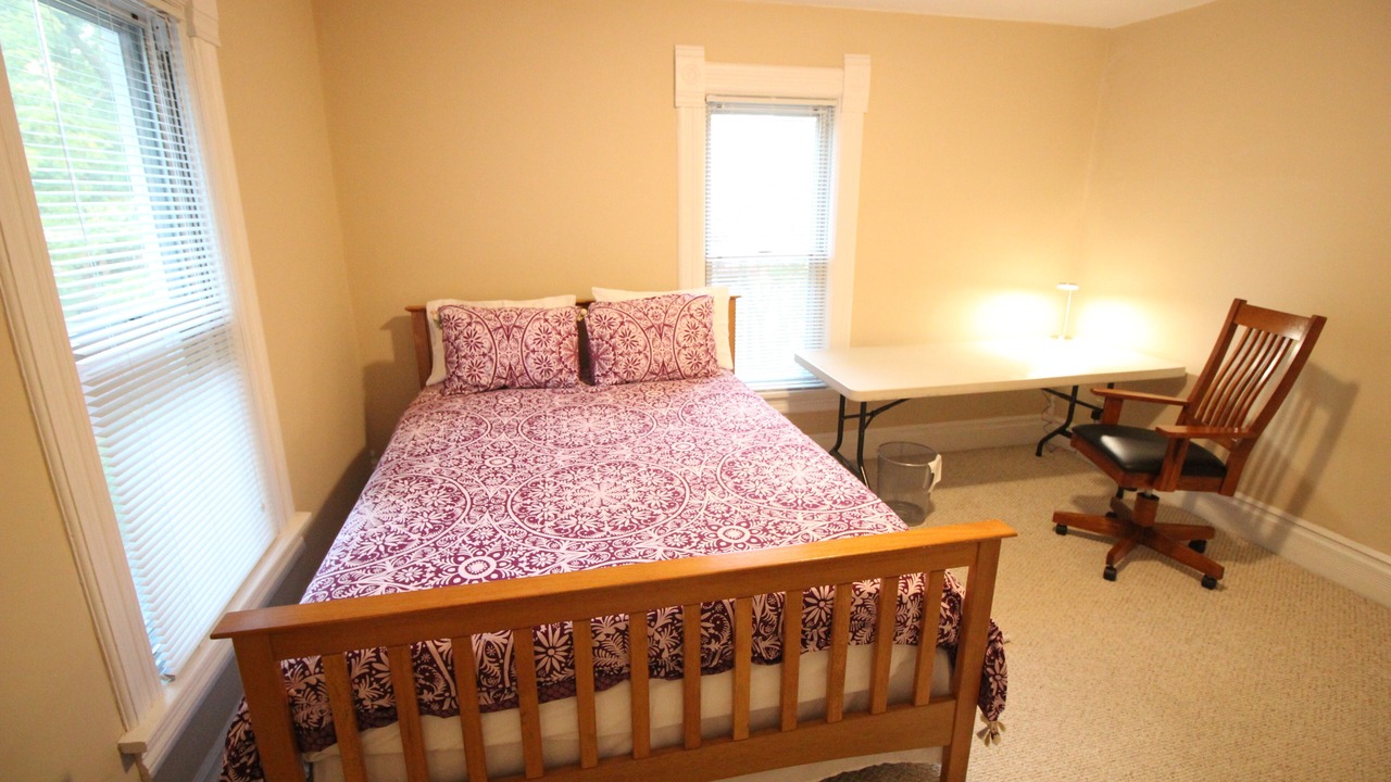 Photo of Bedroom in Urbana