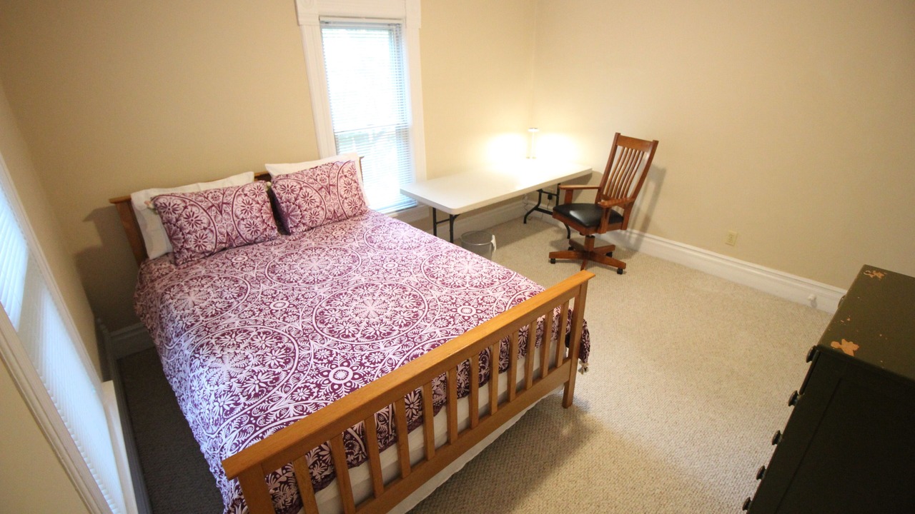 Photo of Bedroom in Urbana