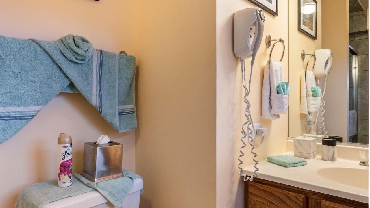 Photo of Bathroom in Hoffman Estates