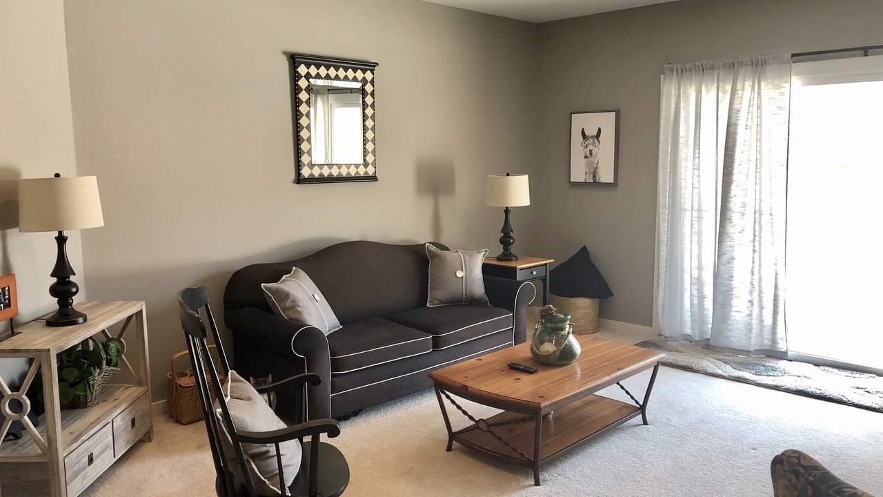 Photo of Livingroom in The Galena Territory