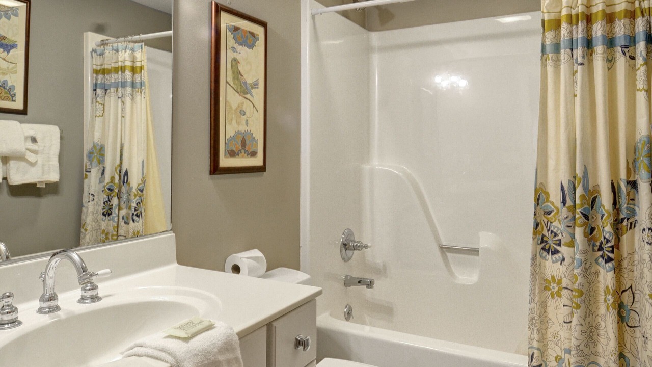 Photo of Bathroom in The Galena Territory