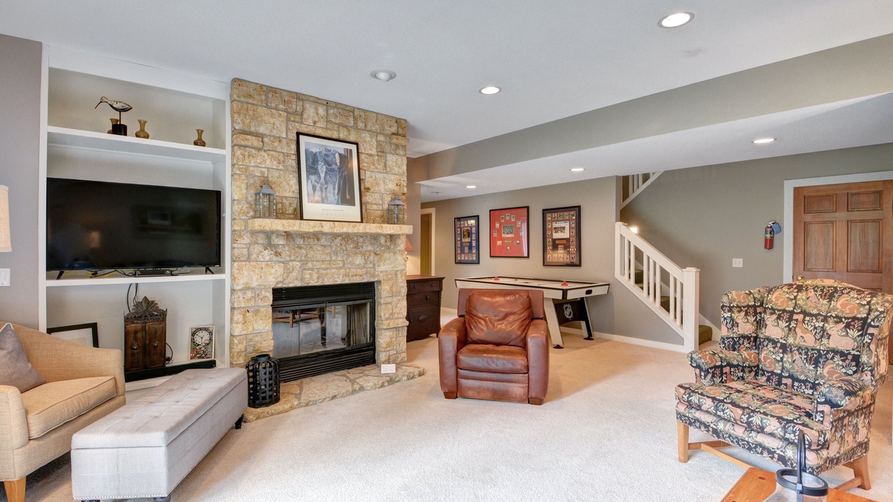 Photo of Livingroom in The Galena Territory