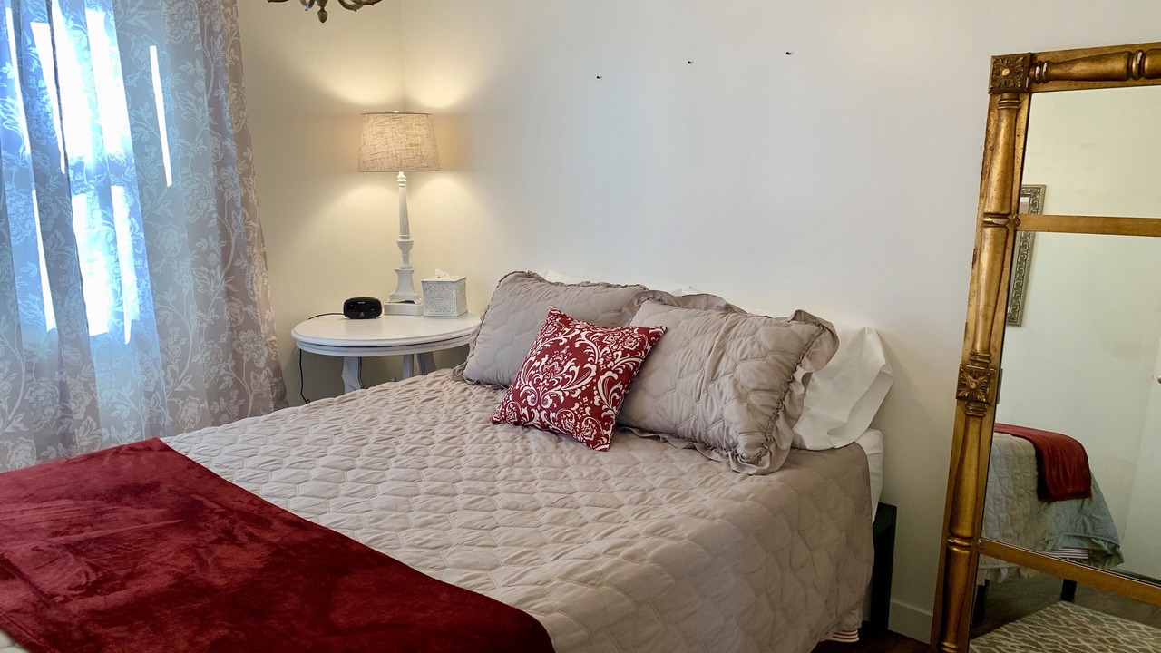 Photo of Bedroom in Nauvoo